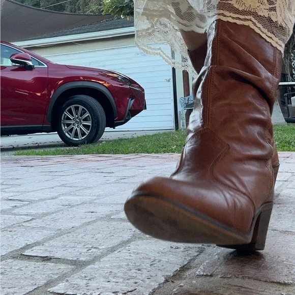 Steve Madden soft supple tan brown leather cowboy boots beautiful patina size8M - Picture 9 of 9